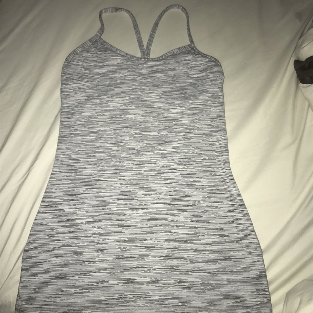 Lululemon tank 4